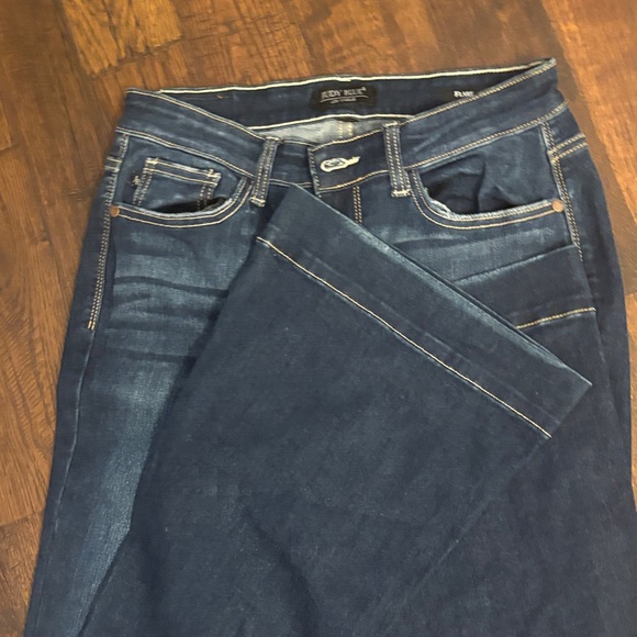 Judy Blue Dark Wash Jeans - Picture 3 of 5